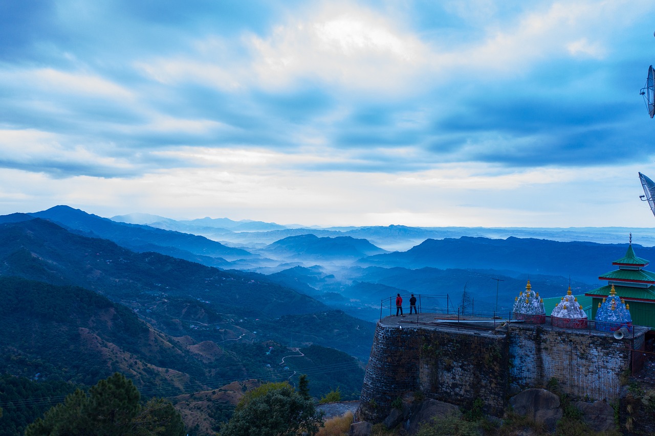 2Nights & 3Days Hill Stations Hotel Stay Packages @ Rs. 12999